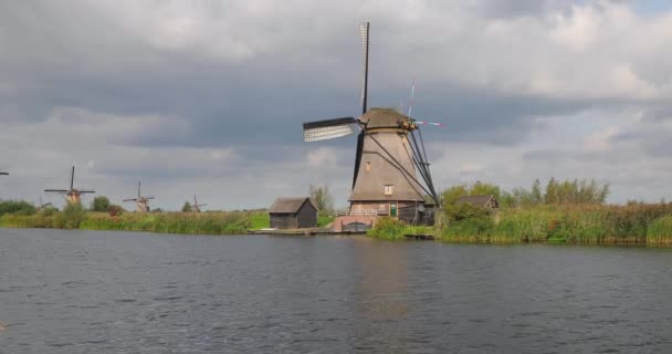 Molino de viento en los Países Bajos — Vídeo de stock