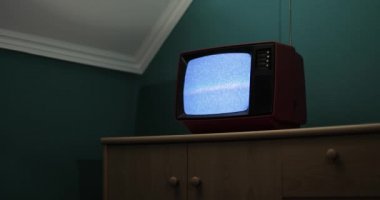 Eski televizyon çekmiyor.
