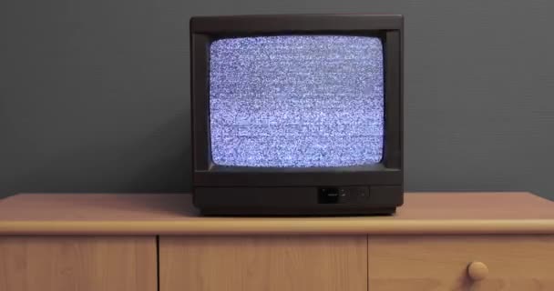 Stary telewizor, brak sygnału. — Wideo stockowe