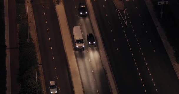 Stedelijk verkeer van bovenaf — Stockvideo