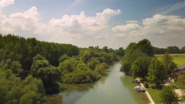 Tuna Nehri manzarası