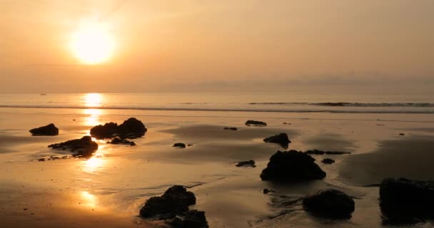 Spiaggia di sabbia Mare Beatitudine — Video Stock