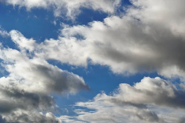 Wolken am Himmel — Stockfoto