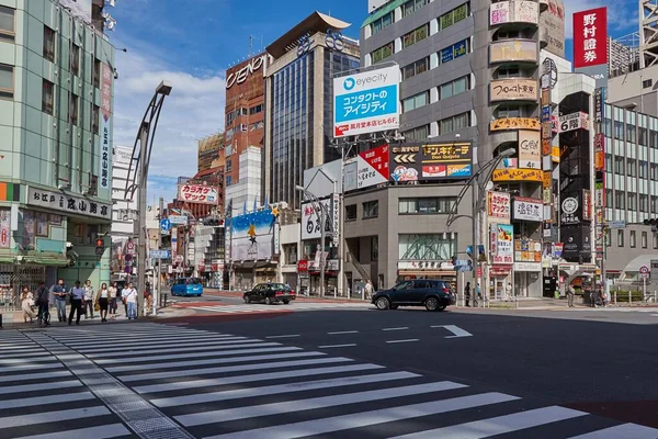 Rua em tokyo, japão — Fotografia de Stock