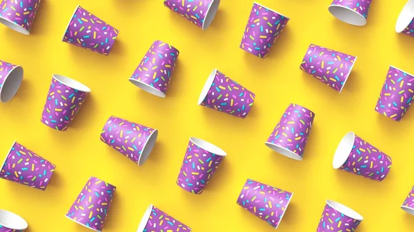 노란색 배경에 대각선으로 배열 된 다채 로운 스프링 무늬가 있는 종 이 컵 — 스톡 사진
