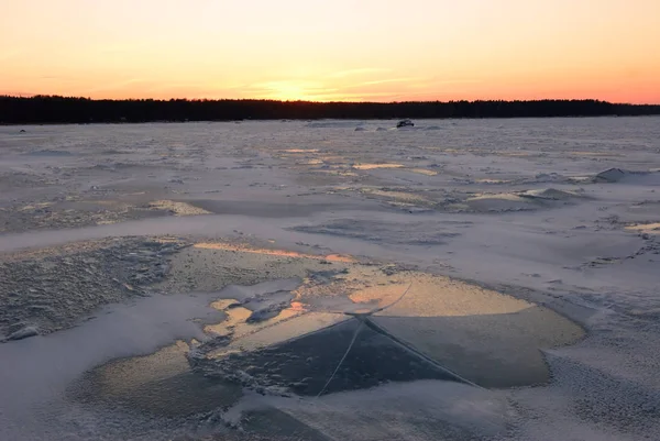 Winter landscape of the frozen Baltic-Sea — Stock Photo, Image