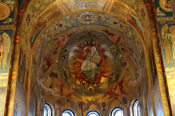 Mosaik-Wandgemälde der Erlöserkirche auf Blut. — Stockfoto