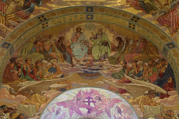 Μωσαϊκά εικόνες στους τοίχους της εκκλησίας του Χυμένου Bloo — Φωτογραφία Αρχείου