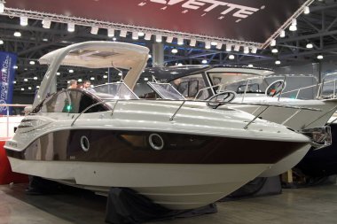 Kruvazör Velvette 29 gıpta Crocus Expo Moskova'da sergide spor.