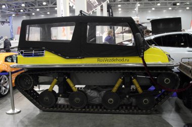 İzlenen tüm arazi aracı Terranica Dreamtrack exhibiti içinde