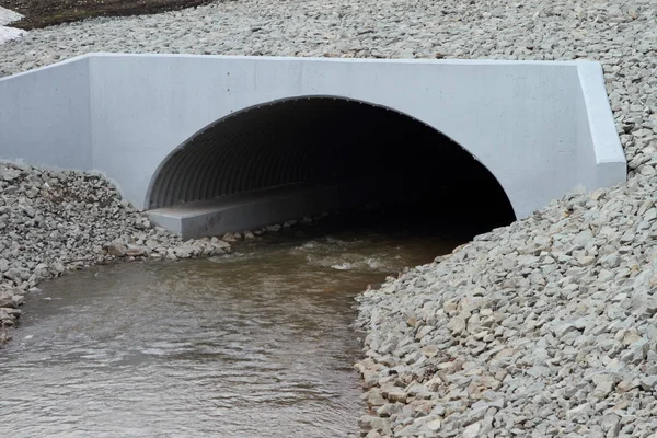Modern concrete drainage spillway. — Stock Photo, Image