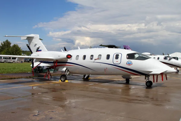 Avión turbohélice ligero Piaggio Aero en el Aviat Internacional — Foto de Stock