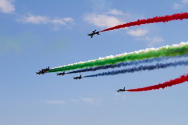 Akrobasi görüntüleme ekibinden Inte itibariyle Birleşik Arap Emirlikleri