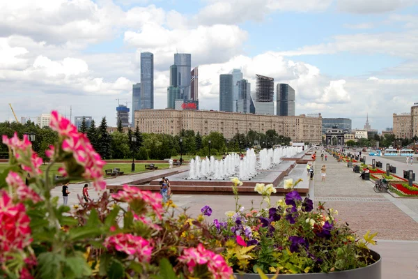 Kutuzov avenue ve Moskova şehir karmaşık için Poklonnaya G görüntüleyin — Stok fotoğraf