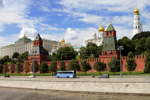 Conjunto arquitetônico do Kremlin de Moscou . — Fotografia de Stock