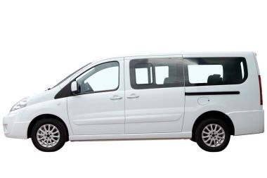 Modern beyaz minibüs.
