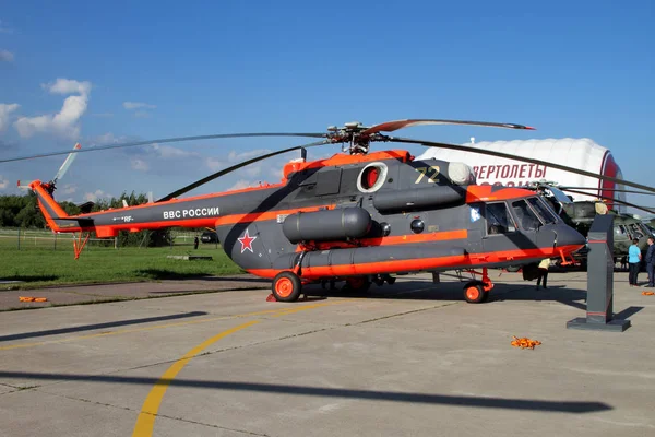 Helikopter Mi-171sh op de internationale luchtvaart- en ruimte-Salo — Stockfoto