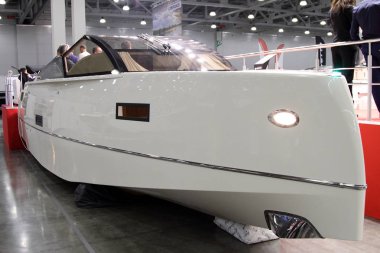 10 Uluslararası boat show, Moskova için modern yat. Rusya.