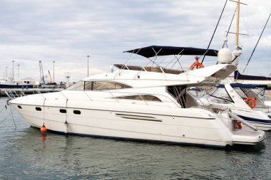 Modern bir deniz yatı..