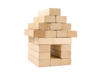 Ahşap bloklar bir çit ile bir ev yaptım