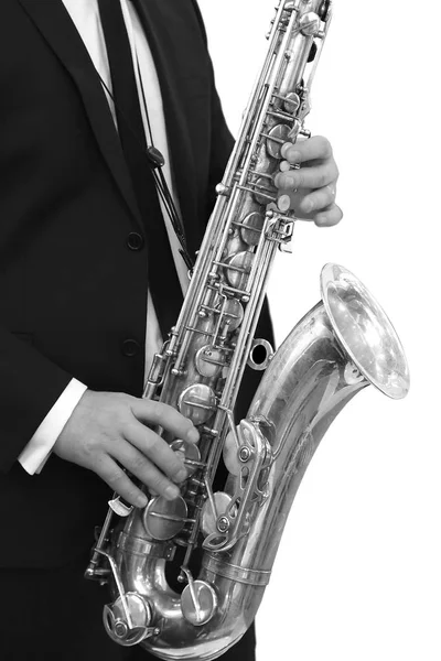 萨克斯管吹奏者演奏爵士乐 — 图库照片