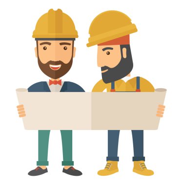 İki Mimarlar planı seyir koruma kask giyiyor.