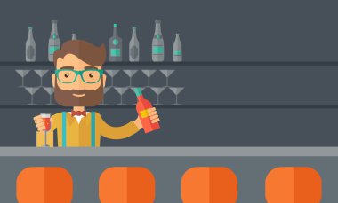 Barmen barda bir içki holding.