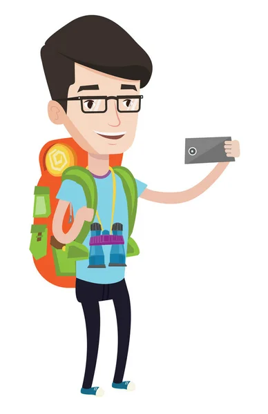 Hombre con mochila haciendo selfie . — Vector de stock