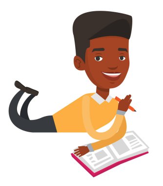 Yerde döşeme ve kitap okuma öğrenci.