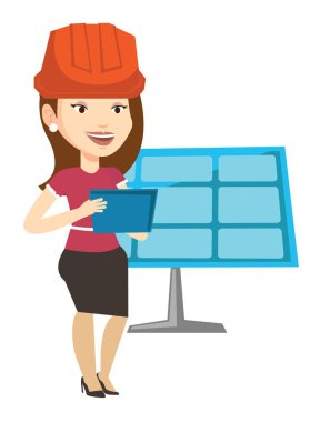 Güneş enerjisi Santrali kadın işçi.