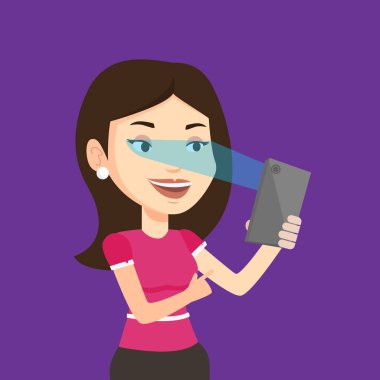 Cep telefonu kilidini Iris tarayıcı kullanan kadın.