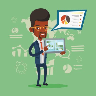 Tablet bilgisayarda rapor sunma işadamı