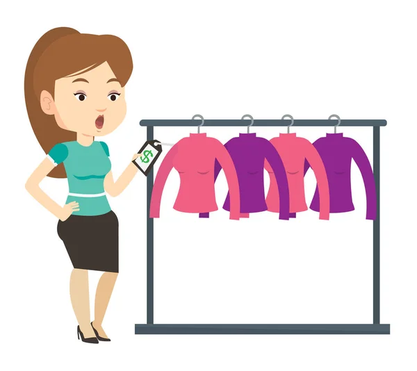 Nő megdöbbentette a ár cédula ruhaüzlet. — Stock Vector
