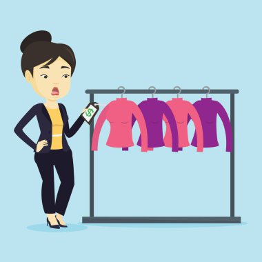 Kadın giyim mağazası fiyat etiket tarafından şok.