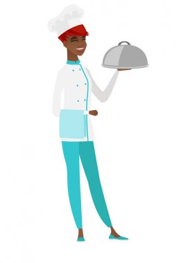 Havlu ve cloche elinde şef aşçı.