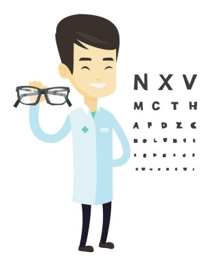 Profesyonel göz doktoruna holding gözlük.