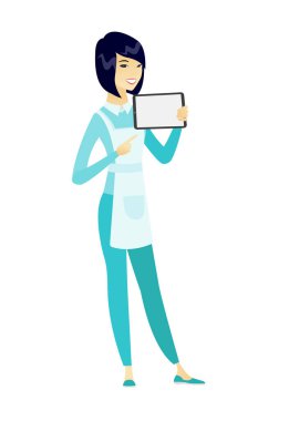 Tablet bilgisayar tutan gülümseyen süpürge.