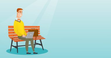 dizüstü bilgisayarda açık çalışma iş adamı.