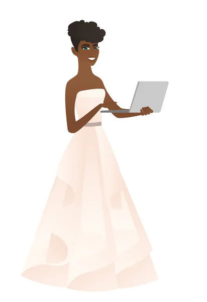 Novia africana en un vestido blanco usando un portátil . — Vector de stock