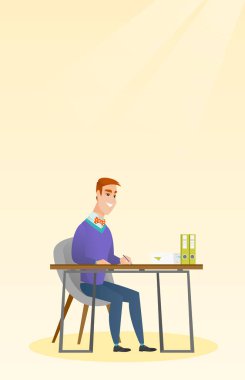 Gazeteci bir defterde bir kalemle yazma.