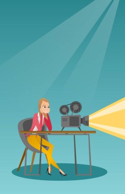 Beyaz makinist yeni bir film gösteriliyor.