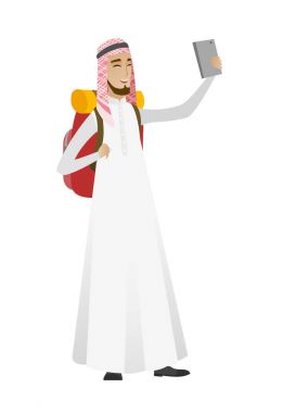 Selfie yapım sırt çantası adamla Müslüman Gezgin.