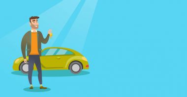 Yeni arabasının anahtarları tutan adam.