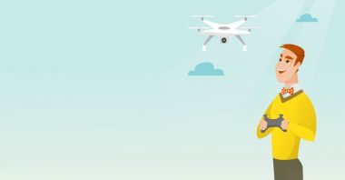 Genç Beyaz adam uçan uçak.