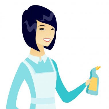 Deterjan tutan üniformalı genç Asyalı süpürge.