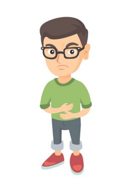 Mide ağrısı olan beyaz üzgün çocuk.