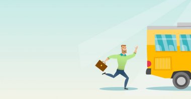 Otobüs koşan beyaz kilise adam.