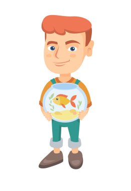 Beyaz çocuk akvaryum akvaryum balığı ile tutarak.