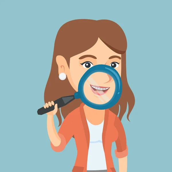 Mujer examinando sus dientes con una lupa . — Vector de stock