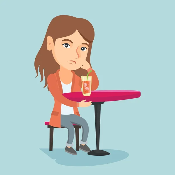 Mujer caucásica tomando un cóctel en el bar . — Vector de stock